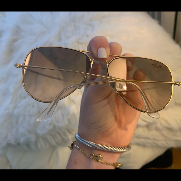 Gold mirrored RayBan Aviators - Picture 4 of 8
